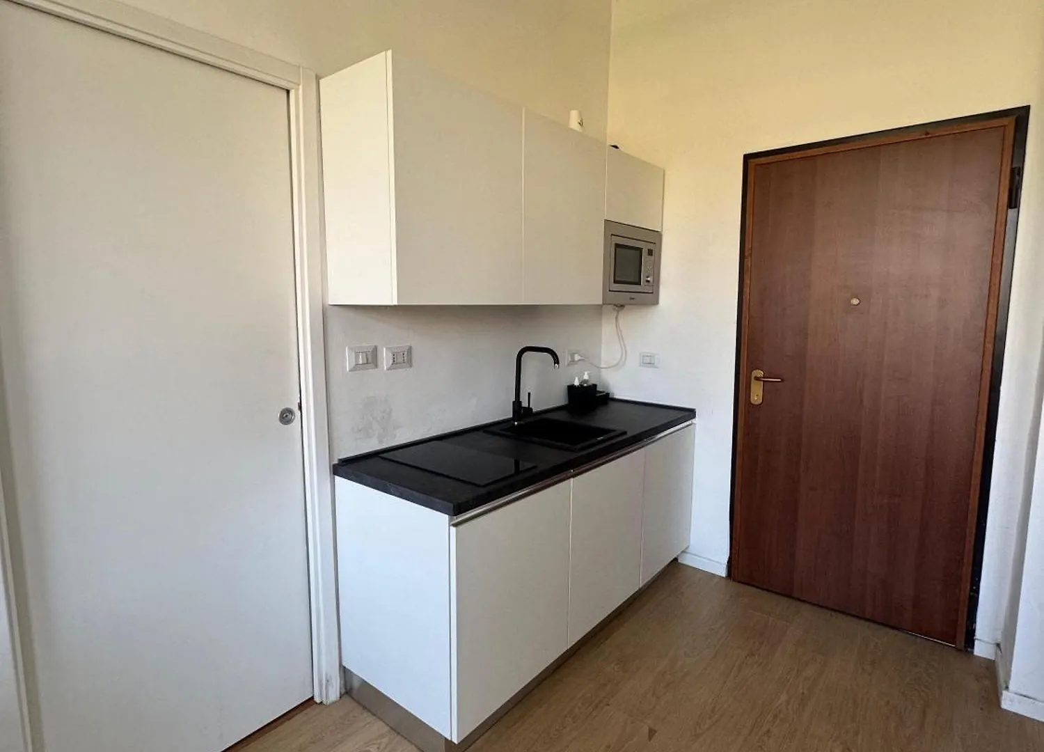 Stardust Padre Giuliani Apartment Milan 0*,  Italy