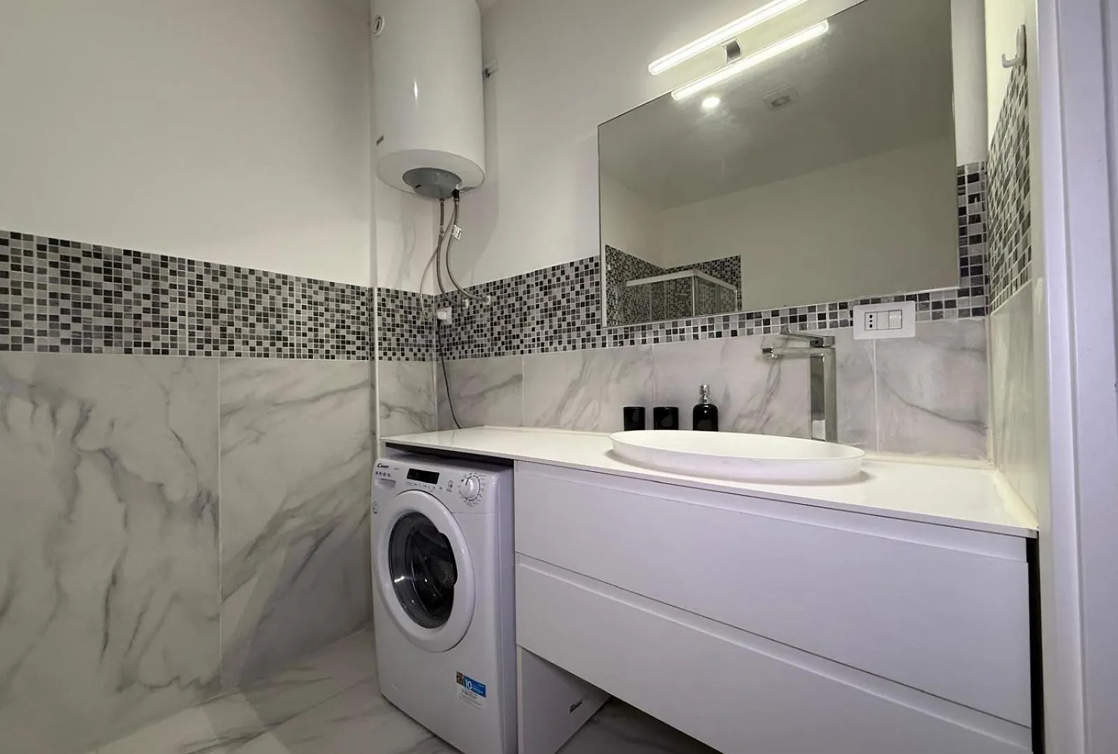 Ferienwohnung Stardust Padre Giuliani Mailand Italien